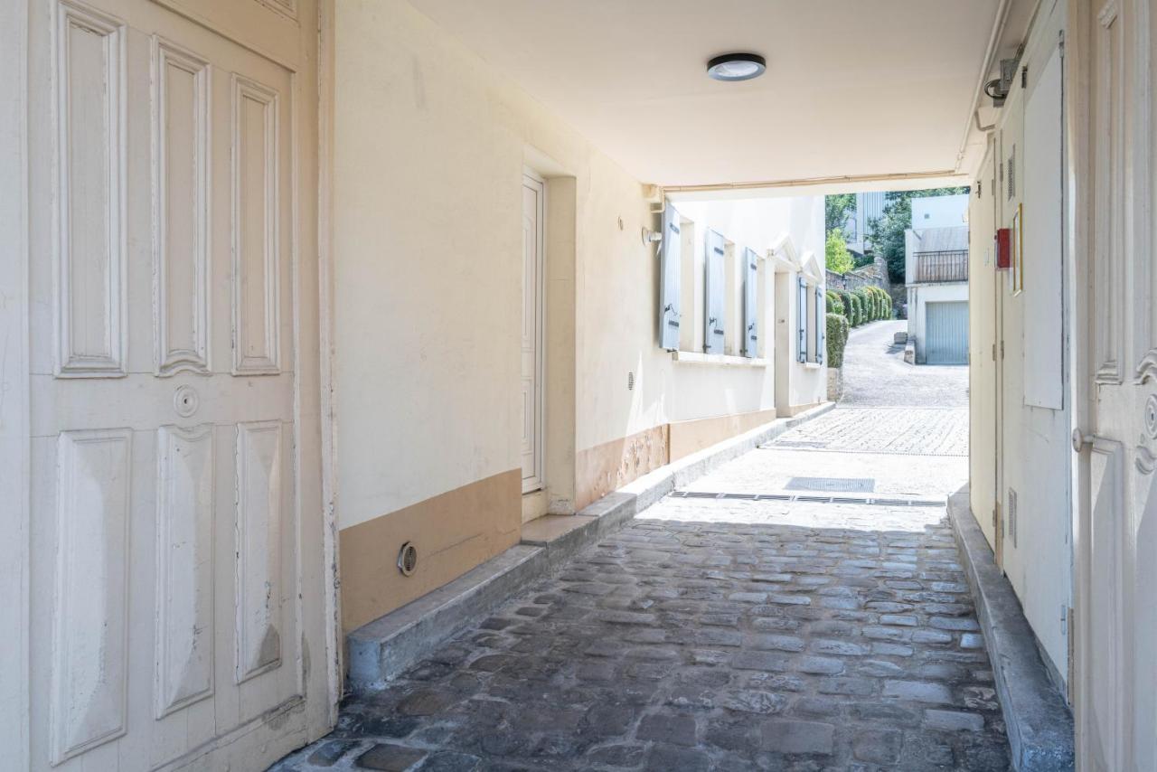 Appart'Hotel Nuiteejour Versailles Saint Cyr L'Ecole Exterior photo