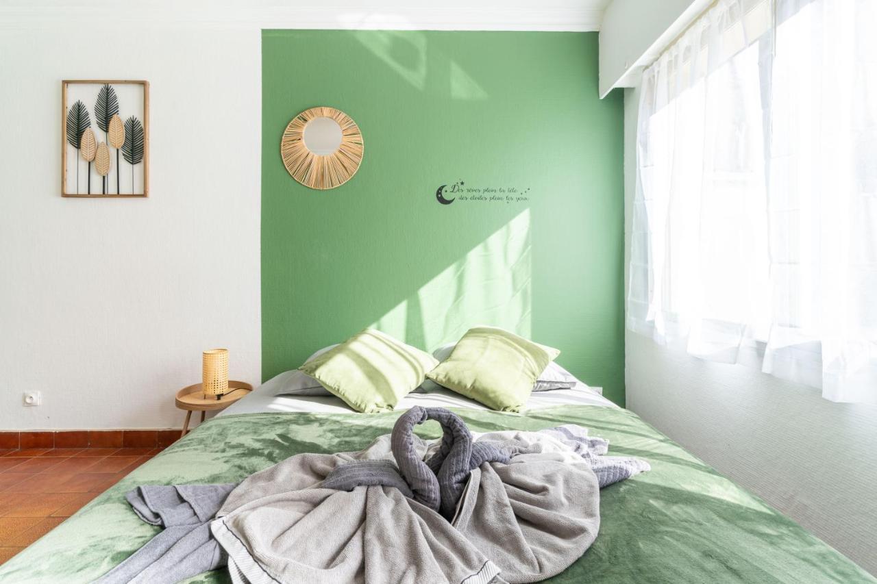 Appart'Hotel Nuiteejour Versailles Saint Cyr L'Ecole Exterior photo