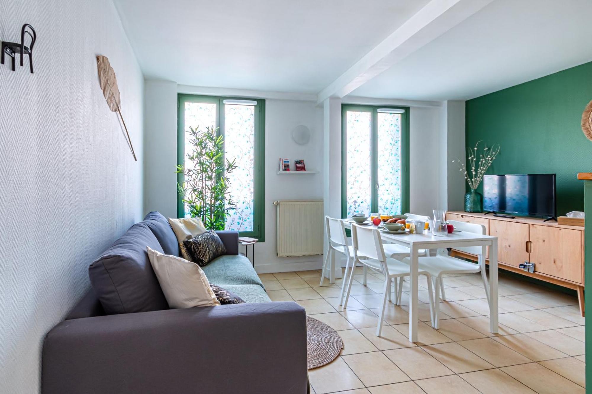 Appart'Hotel Nuiteejour Versailles Saint Cyr L'Ecole Exterior photo