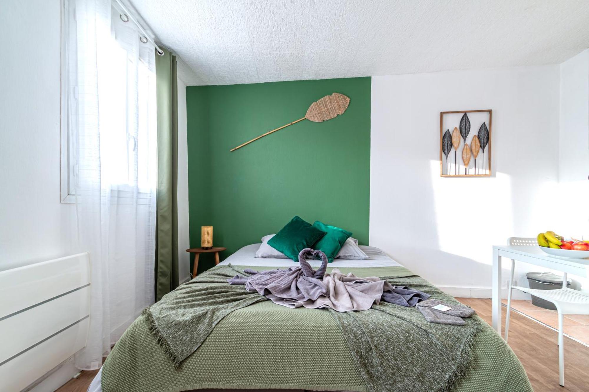 Appart'Hotel Nuiteejour Versailles Saint Cyr L'Ecole Exterior photo