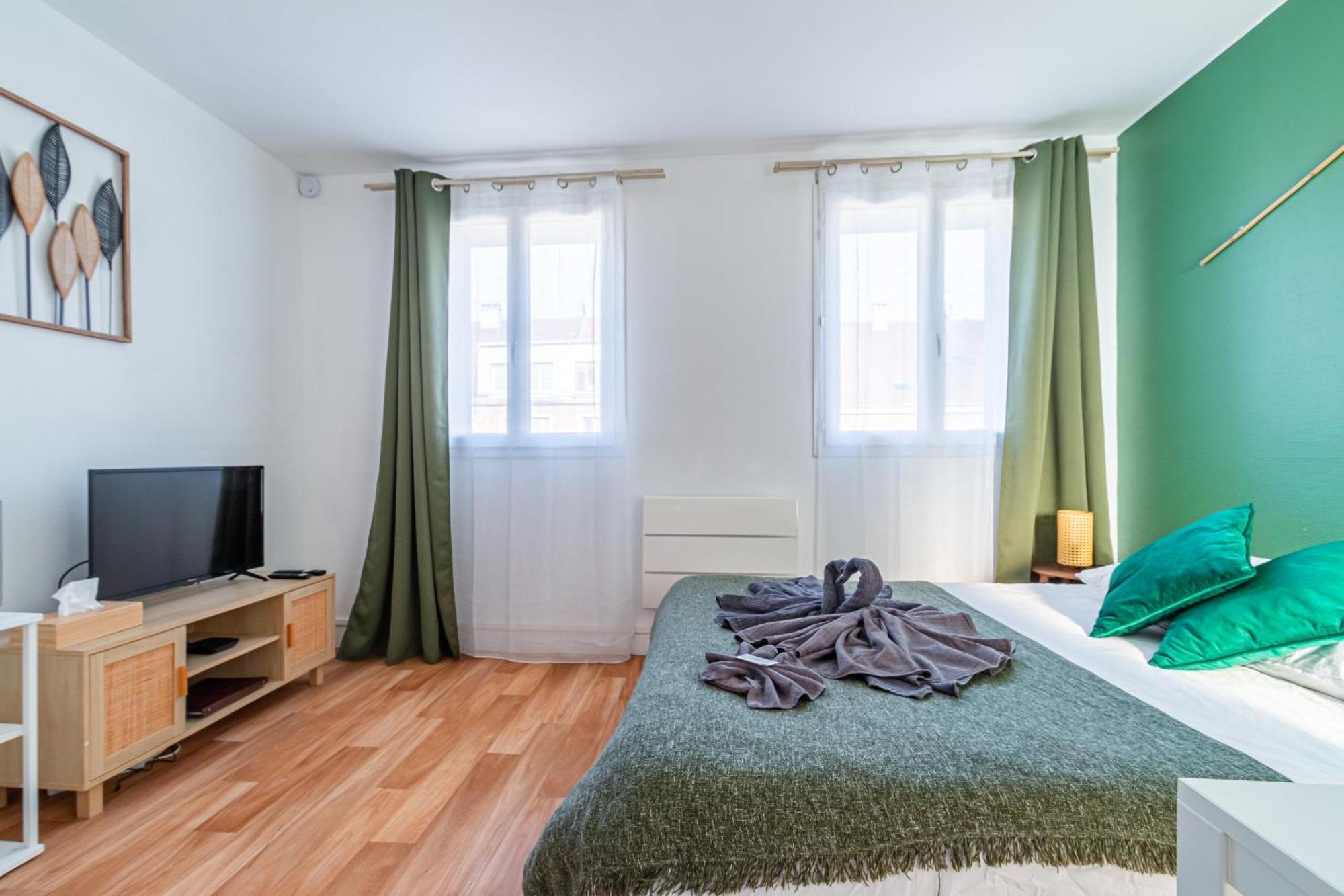 Appart'Hotel Nuiteejour Versailles Saint Cyr L'Ecole Exterior photo